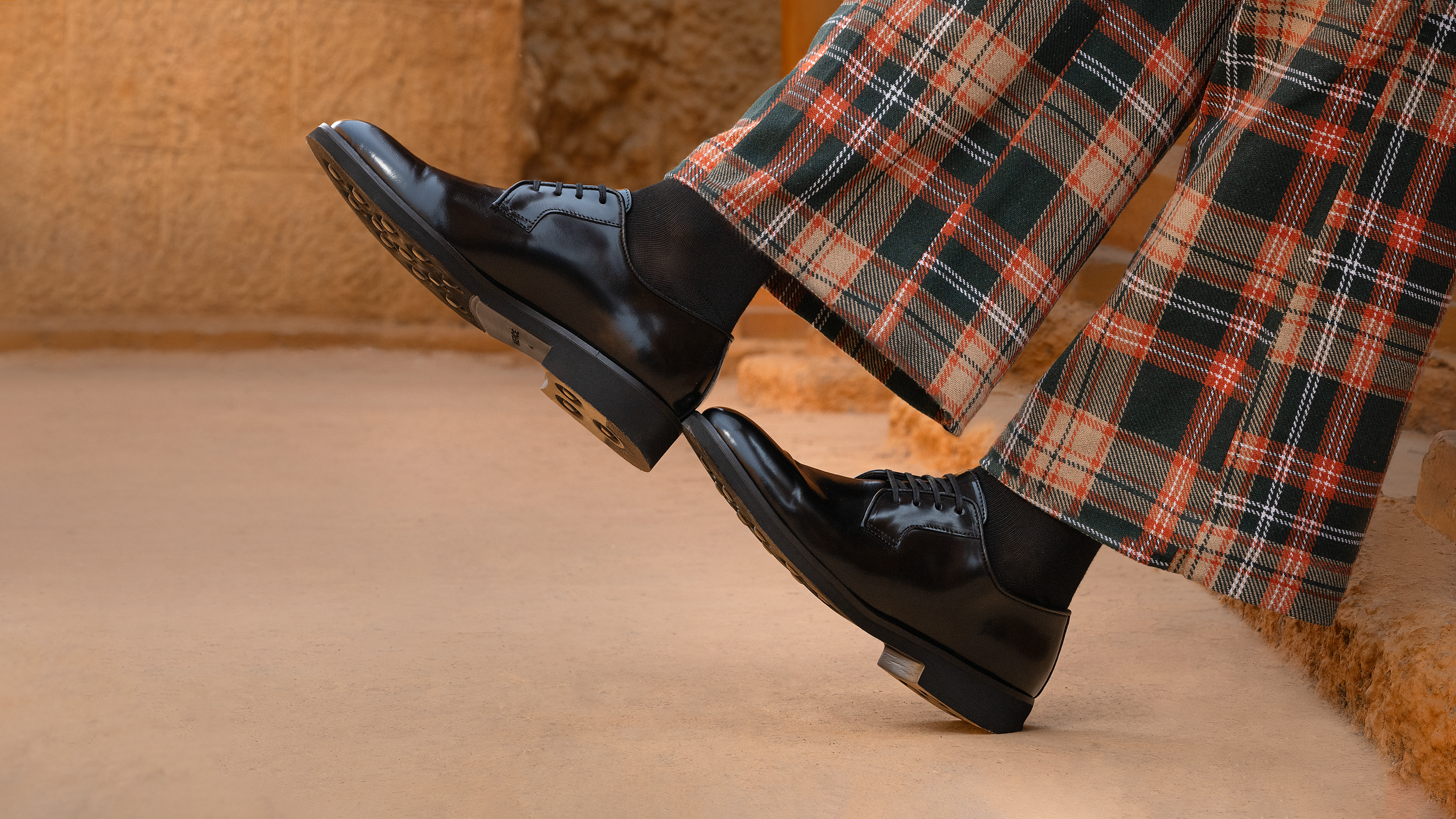 premium black derby shoes​